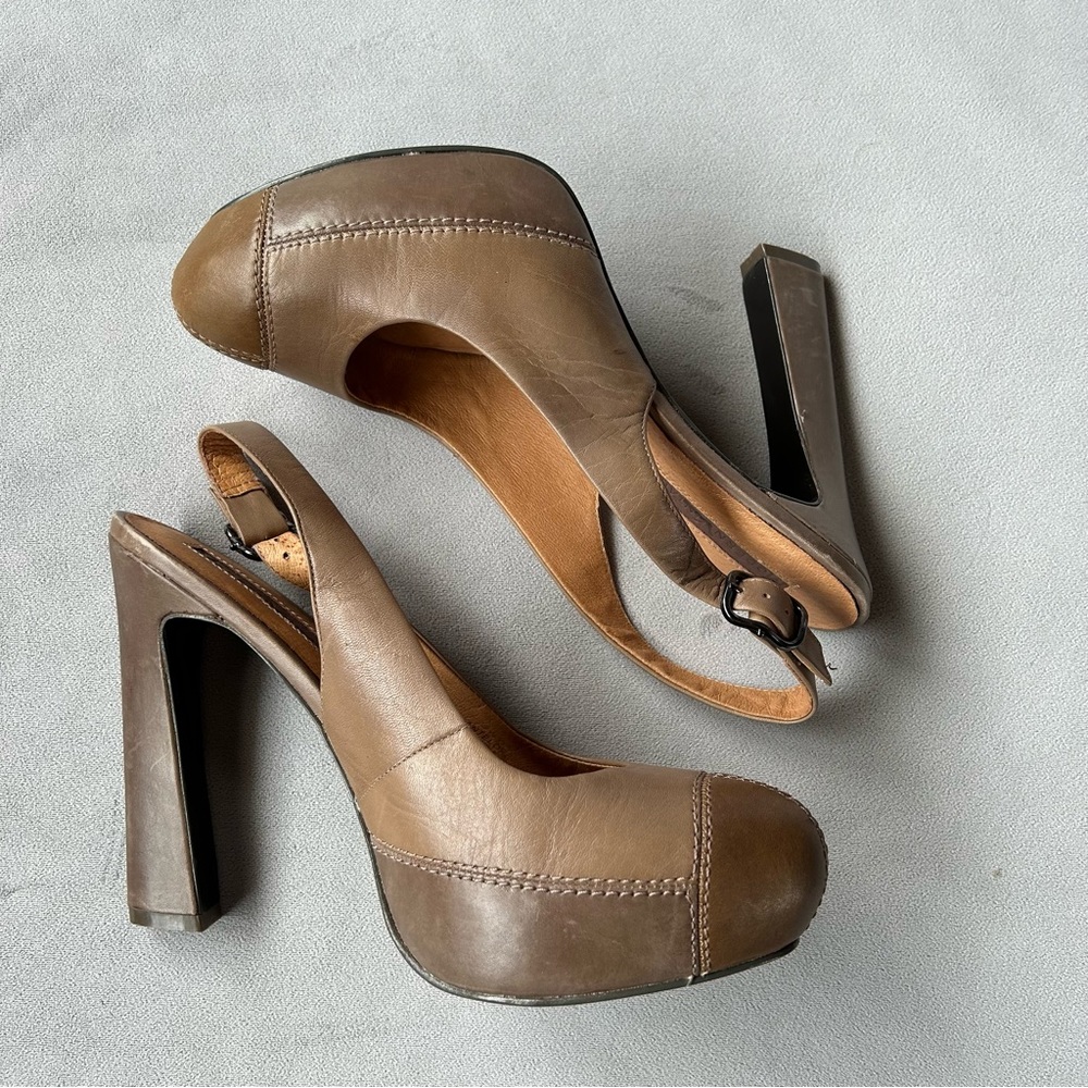 Modern Vintage ~ Platform Heel ~ Euro Size 39.5